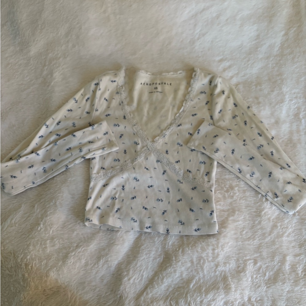 Aeropostale Cream Lace Trim Top